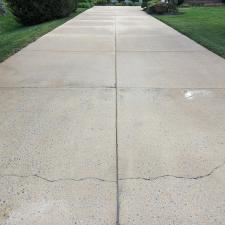 Concrete-Driveway-Cleaning-in-Harrisonburg-VA 7
